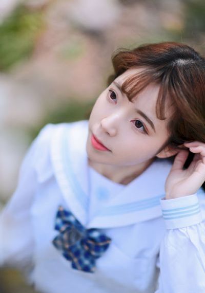 公在客厅里吃我的奶涨奶电影