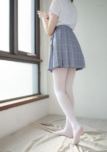 明明说好了只是蹭蹭的10话